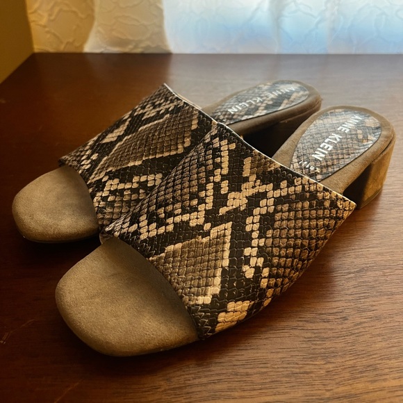 Anne Klein Sandal Size 6.5 - Picture 3 of 4